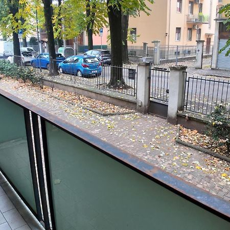 Stabia House Apartment Parma Bagian luar foto